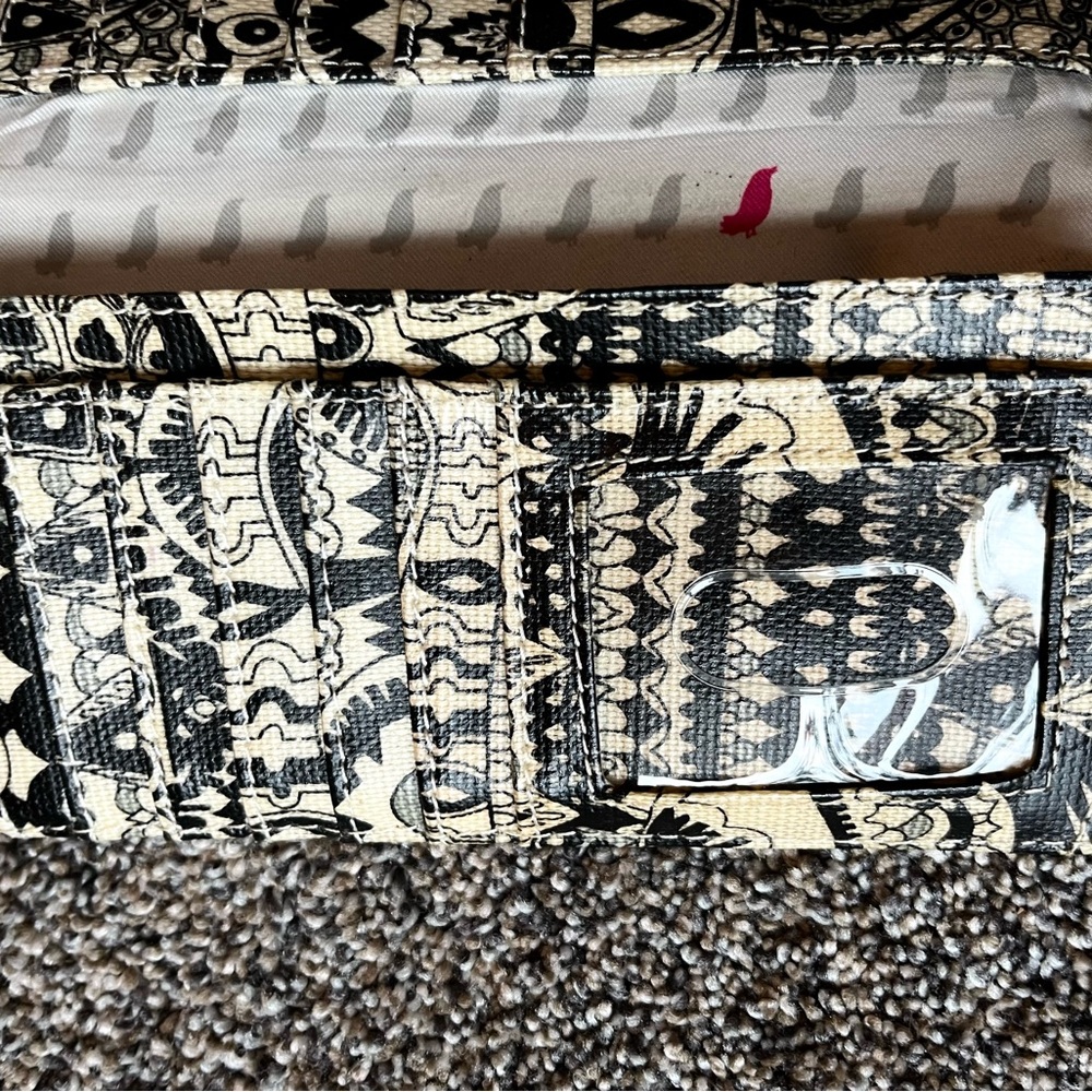 SAKROOTS NWOT Trifold Wallet - Picture 6 of 15